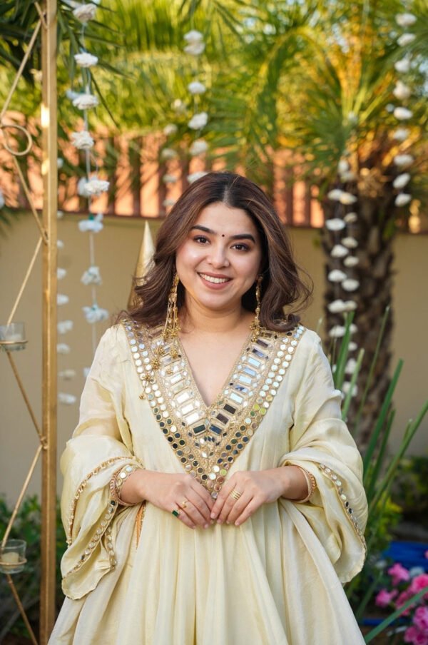 IMG_1770.jpg Ivory Shishmahal Cosmos Silk Palazzo Suit
