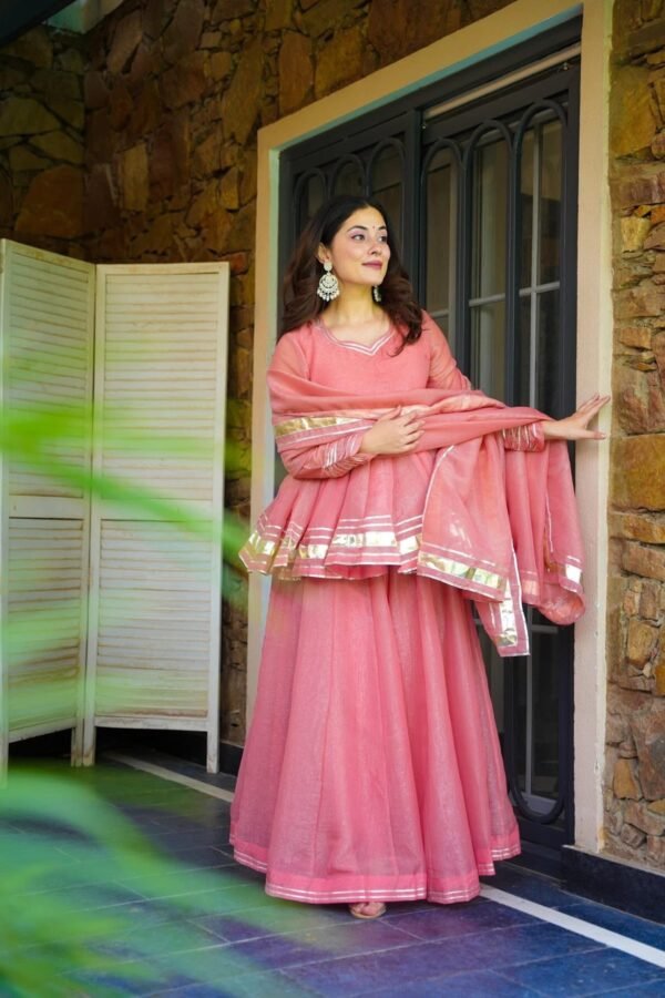 IMG_9443.jpg Elegant Pink Crushed Tissue Fabric Kurta Set