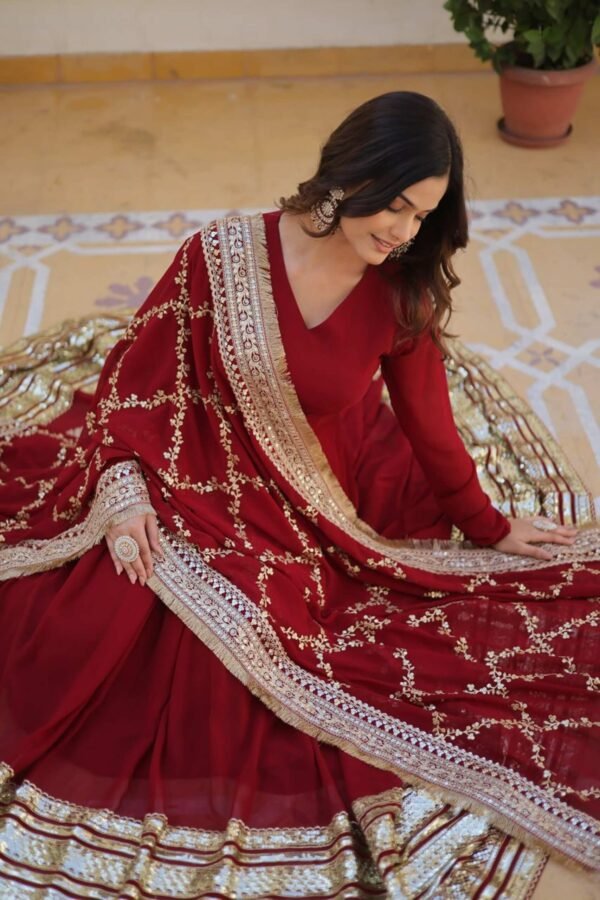 KA-1082MAROON_1.jpg Luxurious Maroon Heavy Designer Gown with Dupatta