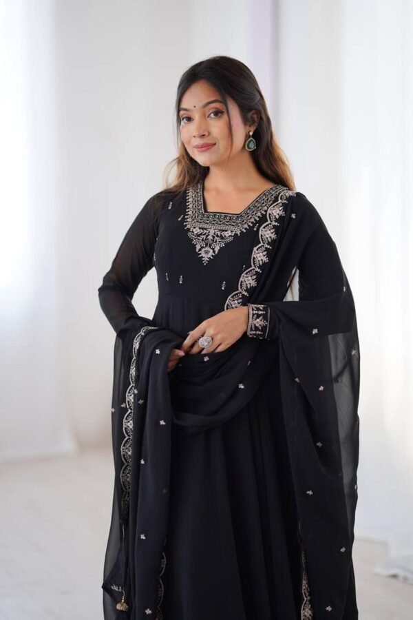 KB-283BLACK_4.jpg Black Georgette Embroidered Anarkali Suit Set