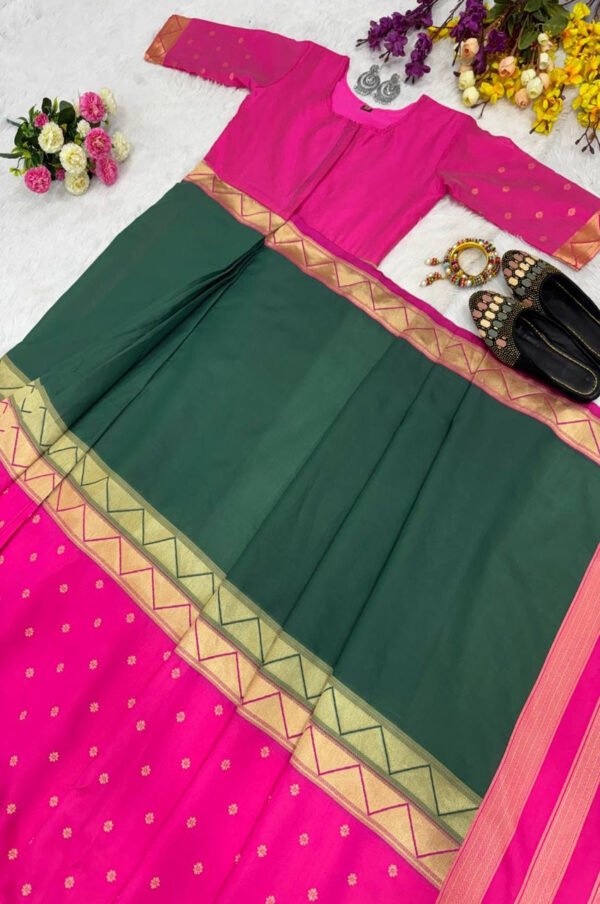 SG-237green_1.jpg Mysore Silk Zip Saree Gown