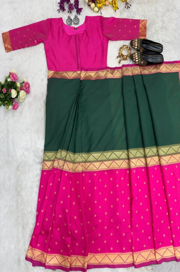 SG-237green_2.jpg Mysore Silk Zip Saree Gown