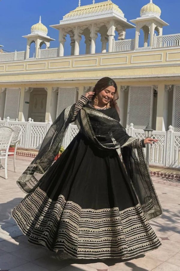 TD-6104_1.jpg Black Noor Anarkali Gown Suit Set