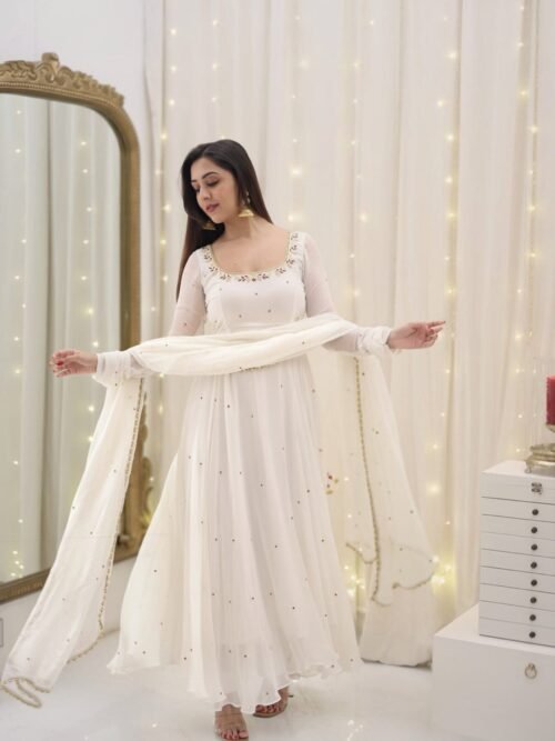 panjwaniwhite_3.jpg Gorgeous Apsara White Anarkali Suit Set
