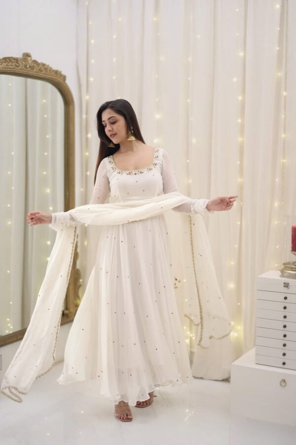 panjwaniwhite_3.jpg Gorgeous Apsara White Anarkali Suit Set